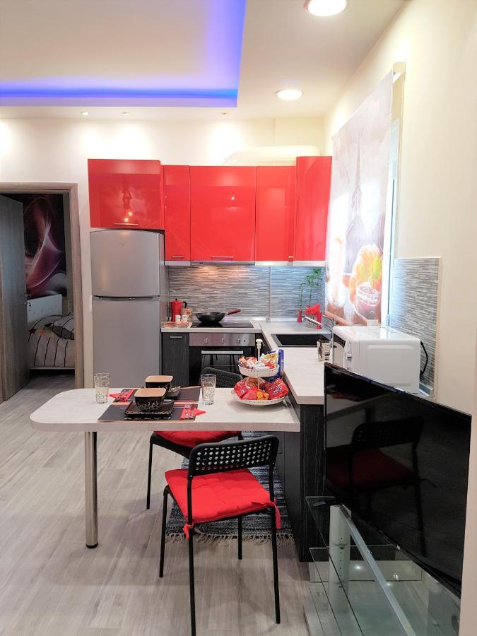 Betty'S Central Suite 亚历山德鲁波利斯 外观 照片